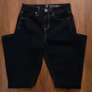 Junior's SO High Rise Jeggings Size 9